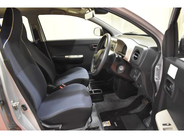 アルト Ｆ　４ＷＤ　スズキセーフティーサポート　クリアランスソナー　横滑り防止　シートヒーター　ライトレベリング（4枚目）