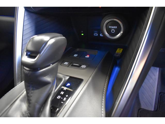 ハリアーハイブリッド Ｚ　レザーパッケージ　４ＷＤ　純正ディスプレイオーディオＤＴＶナビライブビューカメラ　レザーシート運転席助手席パワーシートシートヒータークーラー　パワーバックドア　モデリスタエアロ　ＥＴＣ２．０　ＴＳＳクルーズコントロール（9枚目）
