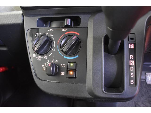 タント Ｌ　４ＷＤ　純正ナビＤＴＶバックカメラ　スマートアシスト　シートヒーター　横滑り防止　ライトレベリング　クリアランスソナー　ドライブレコーダー（9枚目）