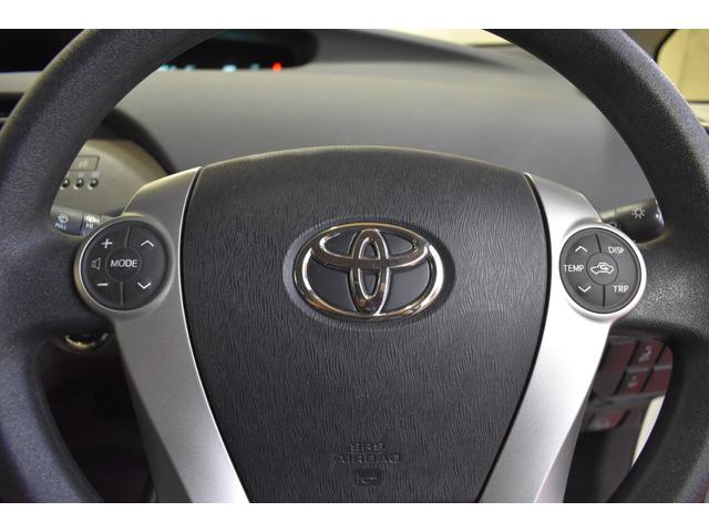 プリウス Ｓ　純正ナビＤＴＶバックカメラ　フォーグランプ　横滑り防止ＶＳＣ（13枚目）