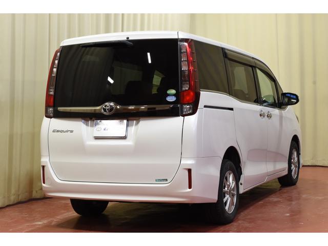 エスクァイア Ｇｉ　ブラックテーラード　４ＷＤ純正ナビＤＴＶ　アルパイン後席モニター　バックカメラ　クルーズコントロールトヨタセーフティーセンス　ＥＴＣ　レザーシート　シートヒーター　両側パワースライドドア　オートマチックハイビーム（17枚目）