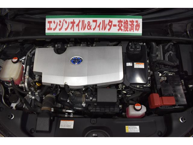 プリウス Ａ　４ＷＤナビＤＴＶバックカメラ　クルーズコントロールトヨタセーフティーセンス　ドライブレコーダー　ヘッドアップディスプレイ　ブラインドスポットモニター　クリアランスソナー　ＥＴＣオートマチックハイビーム（2枚目）