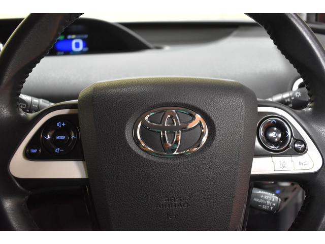 プリウス Ａ　４ＷＤナビＤＴＶバックカメラ　クルーズコントロールトヨタセーフティーセンス　ドライブレコーダー　ヘッドアップディスプレイ　ブラインドスポットモニター　クリアランスソナー　ＥＴＣオートマチックハイビーム（11枚目）