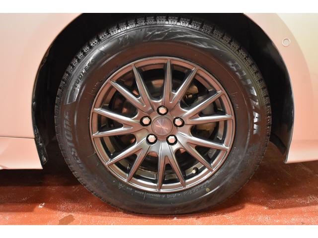 プリウス Ａ　４ＷＤナビＤＴＶバックカメラ　クルーズコントロールトヨタセーフティーセンス　ドライブレコーダー　ヘッドアップディスプレイ　ブラインドスポットモニター　クリアランスソナー　ＥＴＣオートマチックハイビーム（32枚目）