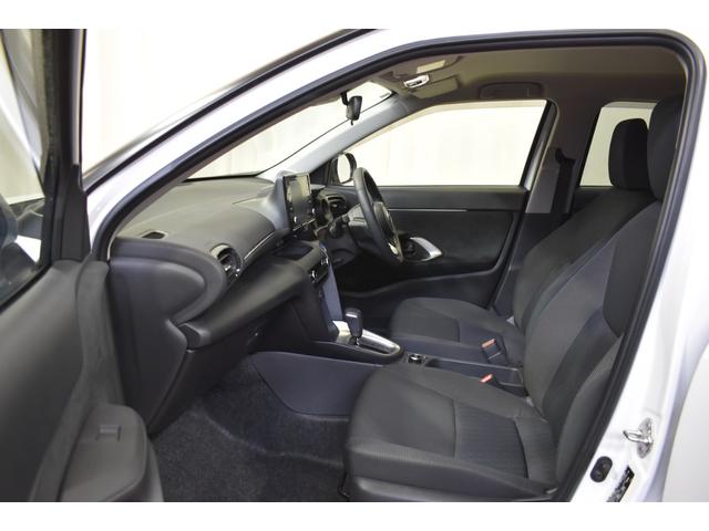 ヤリスクロス ハイブリッドG 4WD純正ディスプレイオーディオDTV ライブビューカメラ TSSクルーズコントロール AC100V クリアランスソナー ハンドルウォーマー ブラインドスポットモニター RCTA シートヒーター(3枚目)