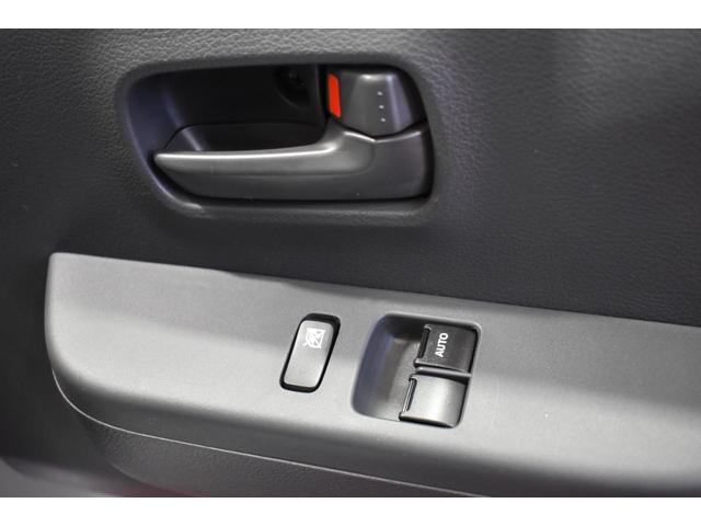 キャリイトラック KCエアコン・パワステ 4WD スズキセーフティーサポート エアコン パワーステアリング パワーウインド クリアランスソナー ライトレベリング サイドバイザー 冬タイヤ新品ホイール付 届出済み未使用車(6枚目)