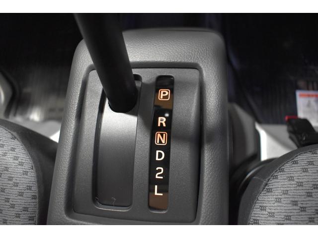 キャリイトラック KCエアコン・パワステ 4WD スズキセーフティーサポート エアコン パワーステアリング パワーウインド クリアランスソナー ライトレベリング サイドバイザー 冬タイヤ新品ホイール付 届出済み未使用車(7枚目)