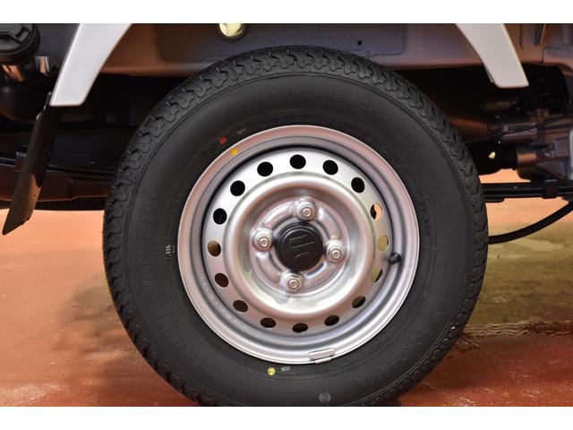 キャリイトラック KCエアコン・パワステ 4WD スズキセーフティーサポート エアコン パワーステアリング パワーウインド クリアランスソナー ライトレベリング サイドバイザー 冬タイヤ新品ホイール付 届出済み未使用車(11枚目)
