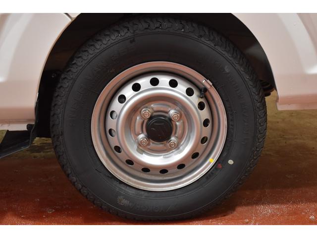 キャリイトラック KCエアコン・パワステ 4WD スズキセーフティーサポート エアコン パワーステアリング パワーウインド クリアランスソナー ライトレベリング サイドバイザー 冬タイヤ新品ホイール付 届出済未使用車(11枚目)