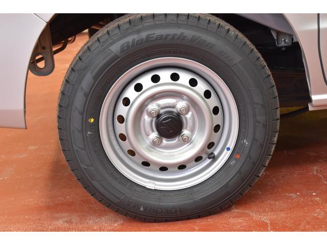 エブリイ ＰＡリミテッド　４ＷＤ　スズキセーフティーサポート　クリアランスソナー　ドアサイドバイザー　新品スタッドレスホイール付　オートマチックハイビーム　届出済み未使用車（12枚目）