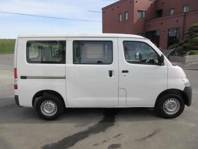 DX 4WD・AT(3枚目)