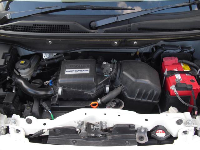 N-BOX G4WD 社外ナビ・TV バックカメラ 社外アルミ スマートキー プッシュスタート 検9年10月(17枚目)