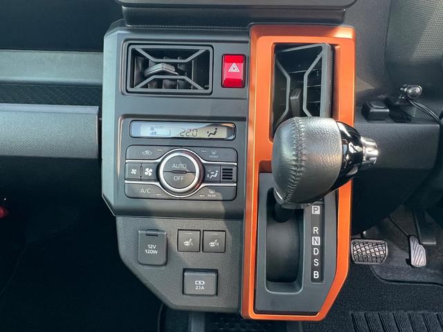 タフト Ｇターボ　スマートアシスト　スマートキー　エンジンスターター　メモリーナビ　フルセグＴＶ　ブルートゥース　バックカメラ　アイドリングストップ　両席シートヒーター　ガラスルーフ　追従型レーダークルーズ（19枚目）