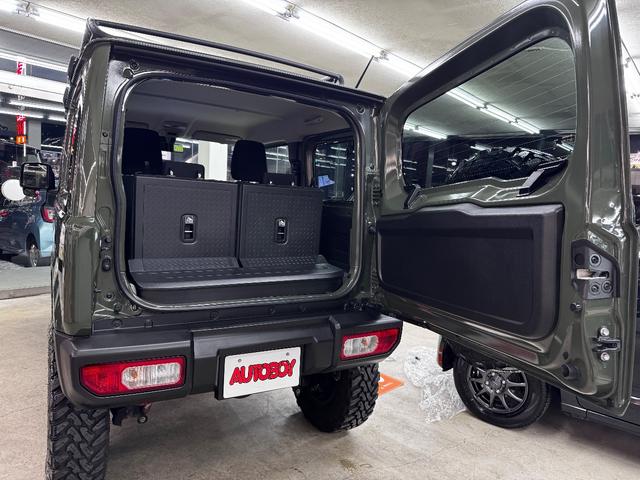 ジムニー ＸＬ　インチアップ（３ｉｎｃ）スマートキー・プッシュスタート・エンジンスターター・フォグランプ・ＥＴＣ・フルセグＴＢ・ＢＴ・ＣＤ・ＤＶＤ・シートヒーター・ドリンクホルダー・横滑り防止システム・車線逸脱・（42枚目）