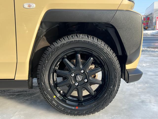 �u���b�N���^�[×�u���b�N�z�C�[���ő����������܂��Ă܂��B