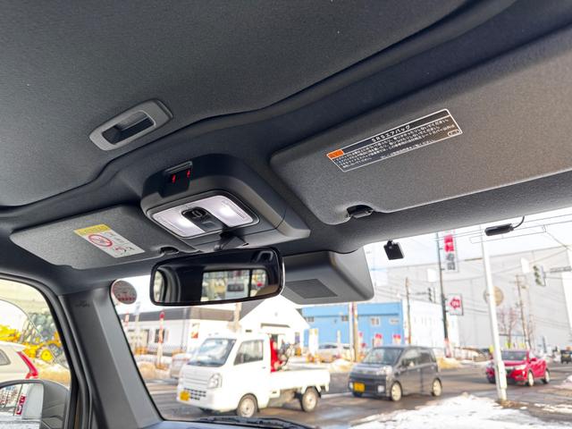 タフト Ｇターボ　クロムベンチャー　プッシュスタート　エンジンスターター　純正オプションナビ　Ｂｌｕｅｔｏｏｔｈ　スマートアシスト　　追従式クルコン　クラッツィオシートカバー　オートエアコン　サンルーフ　新品マッドタイヤ／ホイール（26枚目）