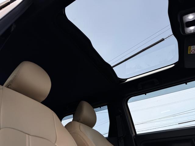 タフト Ｇターボ　クロムベンチャー　プッシュスタート　エンジンスターター　純正オプションナビ　Ｂｌｕｅｔｏｏｔｈ　スマートアシスト　　追従式クルコン　クラッツィオシートカバー　オートエアコン　サンルーフ　新品マッドタイヤ／ホイール（33枚目）