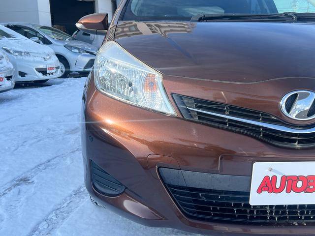 ヴィッツ ジュエラ　プッシュスタート　スマートキー　エンジンスターター　ナビ　バックカメラ　ワイパーデアイサー　オート４ＷＤ　コーナーセンサー（6枚目）