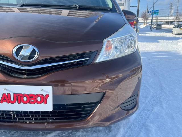 ヴィッツ ジュエラ　プッシュスタート　スマートキー　エンジンスターター　ナビ　バックカメラ　ワイパーデアイサー　オート４ＷＤ　コーナーセンサー（7枚目）