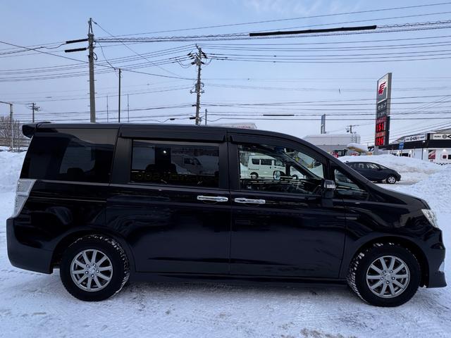 ステップワゴンスパーダ Ｚ　キーレス・エンジンスターター・純正ＨＤＤナビ・オートヘッドライト・フォグランプ・ワイパーデアイサー・ＥＴＣ・バックカメラ・ウィンカーミラー・両側パワースライドドア・オートエアコン・パドルシフト（5枚目）