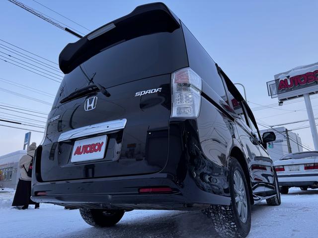 ステップワゴンスパーダ Ｚ　キーレス・エンジンスターター・純正ＨＤＤナビ・オートヘッドライト・フォグランプ・ワイパーデアイサー・ＥＴＣ・バックカメラ・ウィンカーミラー・両側パワースライドドア・オートエアコン・パドルシフト（17枚目）