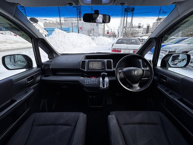 ステップワゴンスパーダ Ｚ　キーレス・エンジンスターター・純正ＨＤＤナビ・オートヘッドライト・フォグランプ・ワイパーデアイサー・ＥＴＣ・バックカメラ・ウィンカーミラー・両側パワースライドドア・オートエアコン・パドルシフト（22枚目）