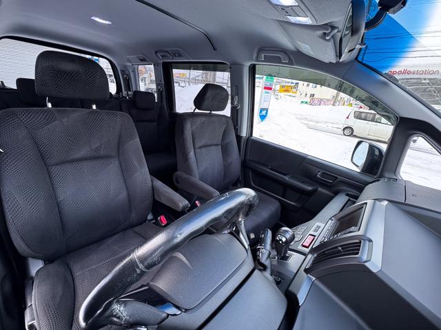 ステップワゴンスパーダ Ｚ　キーレス・エンジンスターター・純正ＨＤＤナビ・オートヘッドライト・フォグランプ・ワイパーデアイサー・ＥＴＣ・バックカメラ・ウィンカーミラー・両側パワースライドドア・オートエアコン・パドルシフト（24枚目）