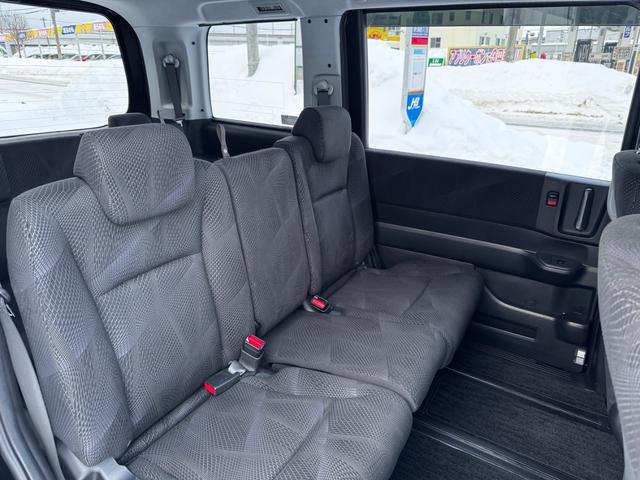 ステップワゴンスパーダ Ｚ　キーレス・エンジンスターター・純正ＨＤＤナビ・オートヘッドライト・フォグランプ・ワイパーデアイサー・ＥＴＣ・バックカメラ・ウィンカーミラー・両側パワースライドドア・オートエアコン・パドルシフト（33枚目）