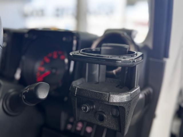 ジムニー ＸＣ　スマートキー・スズキセーフティ・シートヒーター・Ｐｉｏｎｅｅｒ７インチフルセグナビ・ｃａｒｒｏｚｚｅｒｉａサブウーハー・ＴＯＹＯオープンカントリーＲ／Ｔ・　ＤＵＮＬＯＰ　ＧＲＡＮＤＴＲＥＫ　ＸＳ（50枚目）