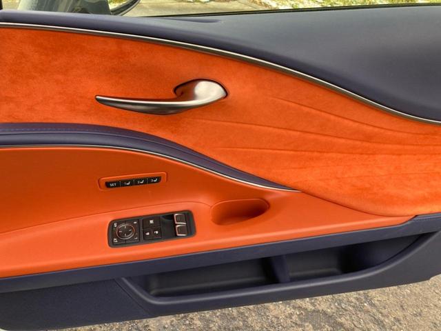 ＬＣ ＬＣ５００　Ｌパッケージ　マクレビ　ガラスパノラマルーフ　２１インチランフラットタイヤ　ネイビーオレンジのインテリアカラー　ドラレコ　地デジＴＶナビ　クルーズコントロール　カラーヘッドアップディスプレイ　パワーシート（24枚目）