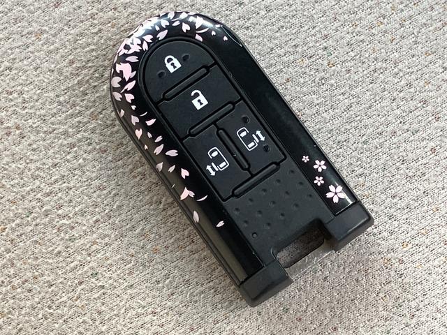 ムーヴキャンバス Ｇメイクアップ　ＳＡＩＩＩ　４ＷＤ　ワンオーナー　ＥＴＣ　バックカメラ　両側電動スライドドア　ナビ　ＴＶ　衝突被害軽減システム　オートマチックハイビーム　オートライト　ＬＥＤヘッドランプ　スマートキー　アイドリングストップ（25枚目）