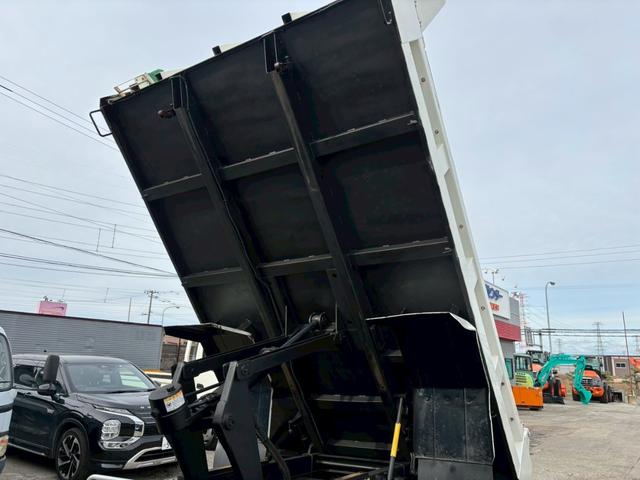 ヒノレンジャー ダンプ　４ｔダンプ　車検１年付き　電動コボレーン　ディーゼル（16枚目）