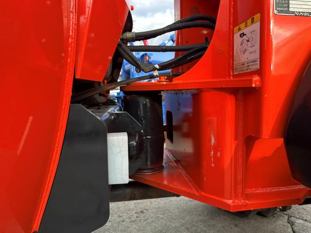 日本 クボタ R430Z ※0.4立米 2014年式 盗難防止装置装着機 バケット幅158cm ノーマルタイヤ(チェーン付) 排気量1640cc ディーゼル(17枚目)