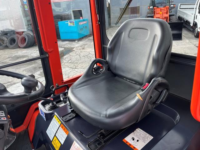 日本 クボタ R430Z ※0.4立米 2014年式 盗難防止装置装着機 バケット幅158cm ノーマルタイヤ(チェーン付) 排気量1640cc ディーゼル(29枚目)