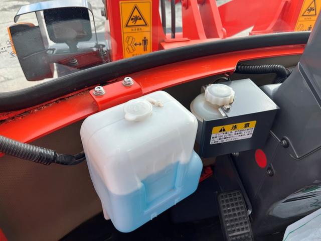 日本 クボタ R430Z ※0.4立米 2014年式 盗難防止装置装着機 バケット幅158cm ノーマルタイヤ(チェーン付) 排気量1640cc ディーゼル(36枚目)