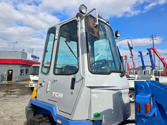 日本 TCM L4-2 0.4立米 ※0.4立米 2002年式 タイヤチェーン付 バケット幅169cm ディーゼル 排気量1500cc エンジン型式 D1503(クボタ)(14枚目)