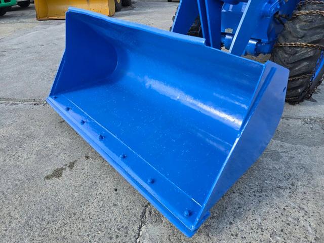 日本 TCM L4-2 0.4立米 ※0.4立米 2002年式 タイヤチェーン付 バケット幅169cm ディーゼル 排気量1500cc エンジン型式 D1503(クボタ)(28枚目)