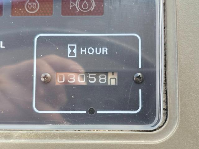 日本 TCM L4-2 0.4立米 ※0.4立米 2002年式 タイヤチェーン付 バケット幅169cm ディーゼル 排気量1500cc エンジン型式 D1503(クボタ)(39枚目)