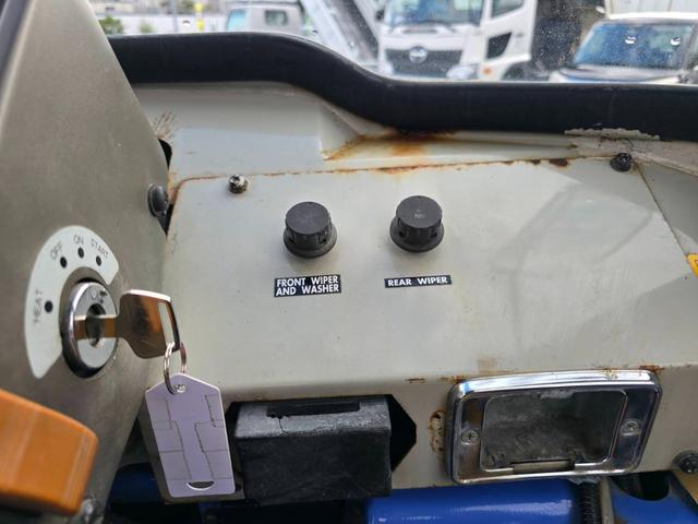 日本 TCM L4-2 0.4立米 ※0.4立米 2002年式 タイヤチェーン付 バケット幅169cm ディーゼル 排気量1500cc エンジン型式 D1503(クボタ)(43枚目)