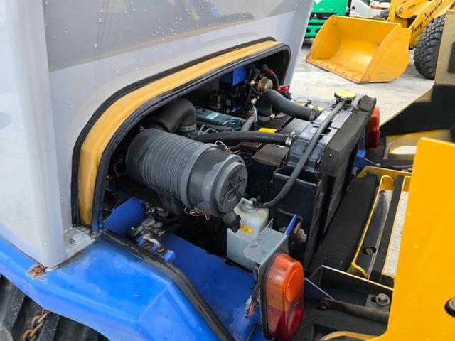 日本 TCM L4-2 0.4立米 ※0.4立米 2002年式 タイヤチェーン付 バケット幅169cm ディーゼル 排気量1500cc エンジン型式 D1503(クボタ)(47枚目)