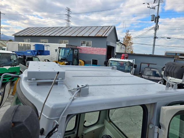 日本 TCM L4-2 0.4立米 ※0.4立米 2002年式 タイヤチェーン付 バケット幅169cm ディーゼル 排気量1500cc エンジン型式 D1503(クボタ)(52枚目)