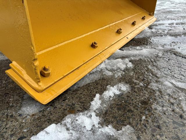 日本 CAT 901B 0.4立米 ※2006年式 スノースパイクタイヤ装着車 バケット幅158cm ディーゼル 排気量1500cc 0.4立米 使用時間1644時間(16枚目)