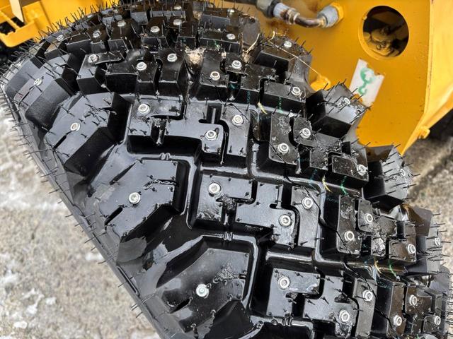 日本 CAT 901B 0.4立米 ※2006年式 スノースパイクタイヤ装着車 バケット幅158cm ディーゼル 排気量1500cc 0.4立米 使用時間1644時間(21枚目)