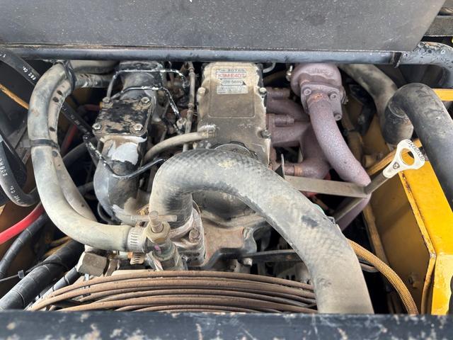 日本 CAT 901B 0.4立米 ※2006年式 スノースパイクタイヤ装着車 バケット幅158cm ディーゼル 排気量1500cc 0.4立米 使用時間1644時間(33枚目)