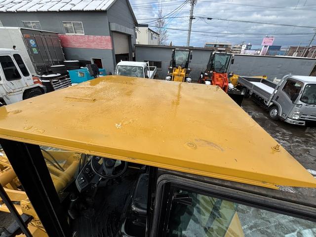 日本 CAT 901B 0.4立米 ※2006年式 スノースパイクタイヤ装着車 バケット幅158cm ディーゼル 排気量1500cc 0.4立米 使用時間1644時間(34枚目)