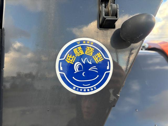 日本 日立 ZW80S-5B 0.9立米 ※2022年式 車検令和8年7月 スノースパイクタイヤ装着車 バケット幅199cm ダブルヒーター仕様 ディーゼル 排気量2920cc(15枚目)