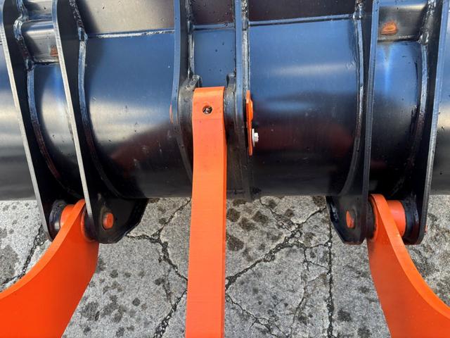 日本 日立 ZW80S-5B 0.9立米 ※2022年式 車検令和8年7月 スノースパイクタイヤ装着車 バケット幅199cm ダブルヒーター仕様 ディーゼル 排気量2920cc(21枚目)