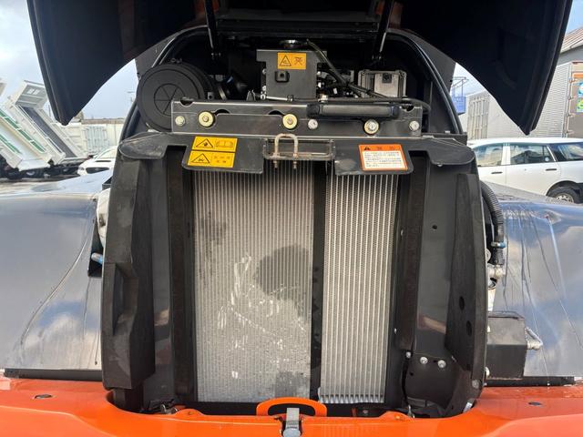 日本 日立 ZW80S-5B 0.9立米 ※2022年式 車検令和8年7月 スノースパイクタイヤ装着車 バケット幅199cm ダブルヒーター仕様 ディーゼル 排気量2920cc(38枚目)