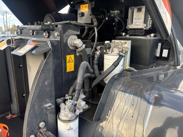 日本 日立 ZW80S-5B 0.9立米 ※2022年式 車検令和8年7月 スノースパイクタイヤ装着車 バケット幅199cm ダブルヒーター仕様 ディーゼル 排気量2920cc(39枚目)