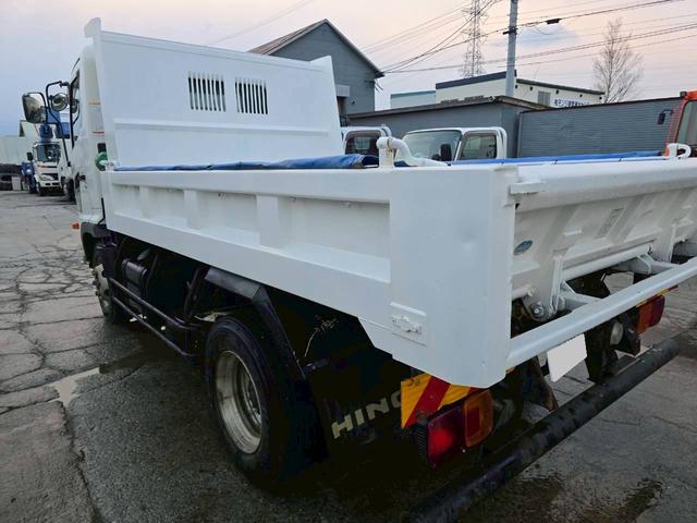 ヒノレンジャー ４トンダンプ　Ｌゲート・電動コボレーン付　※本州仕入れ　２０１７年式　車検令和８年２月　フル装備　エアバッグ　６ＭＴ　走行５．６万Ｋｍ　ディーゼル　積載３．５ｔ　排気量５１２０ｃｃ　ＮＯｘ・ＰＭ適合（15枚目）